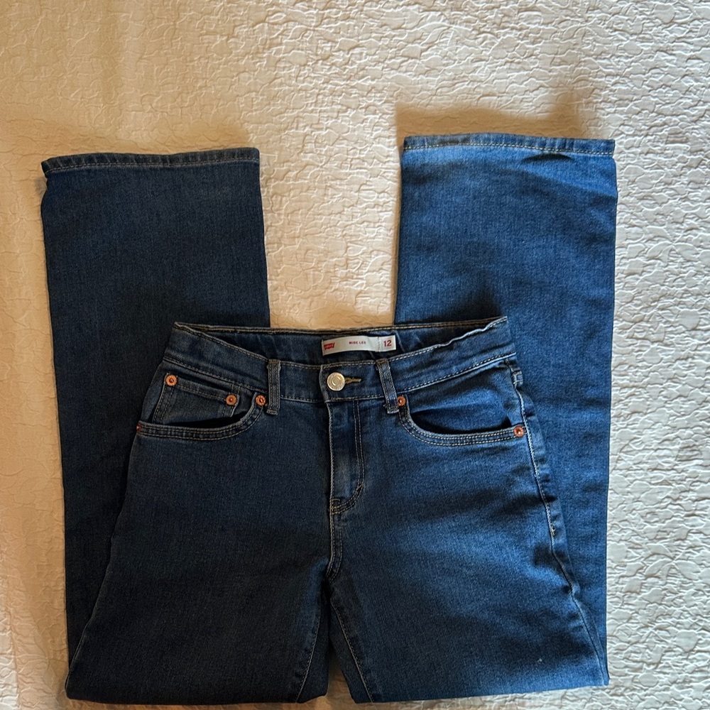 Girls’ Levi’s Classic Blue Wide Leg Jeans— size 12